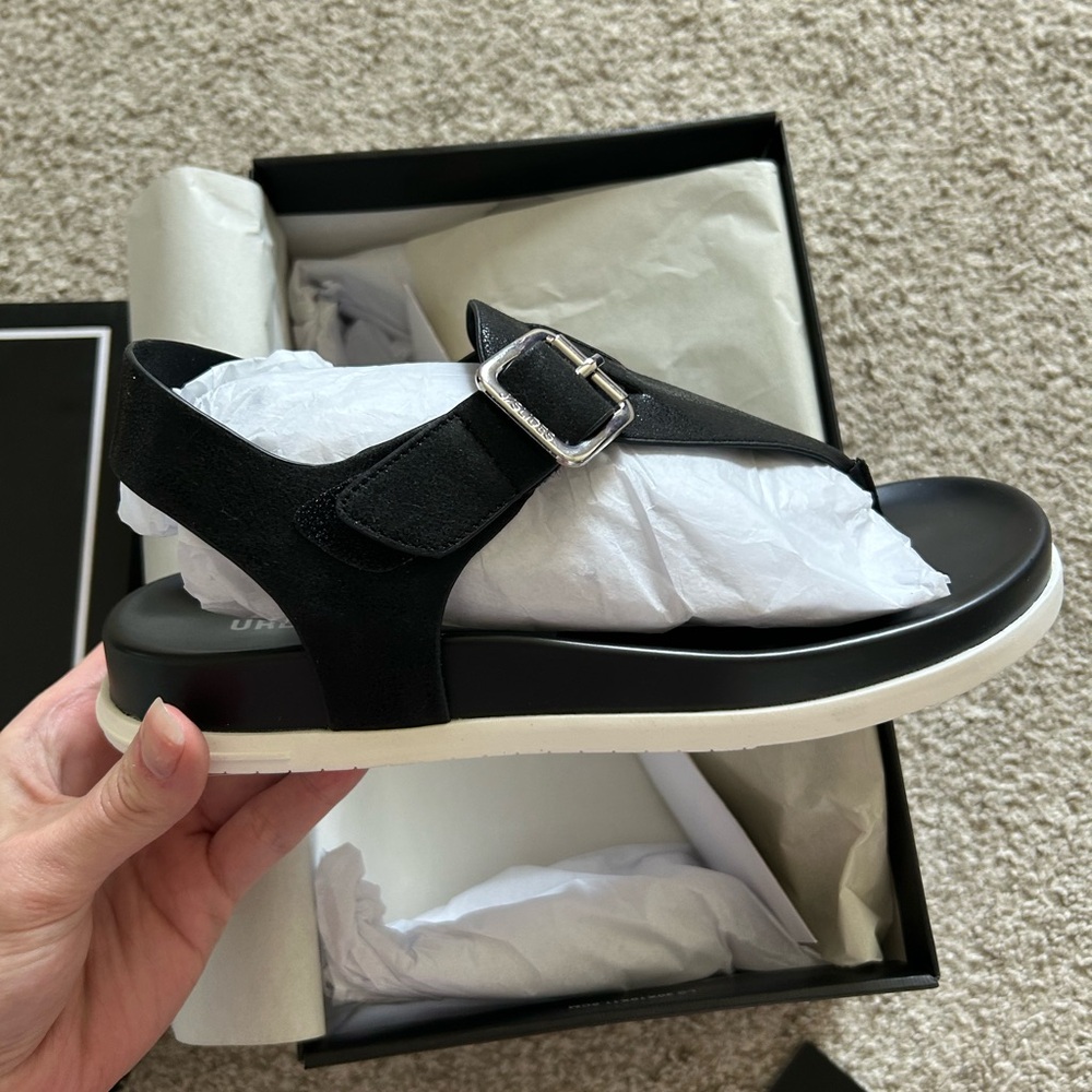 J/SLIDES Urban Sport Black Freya Sandals